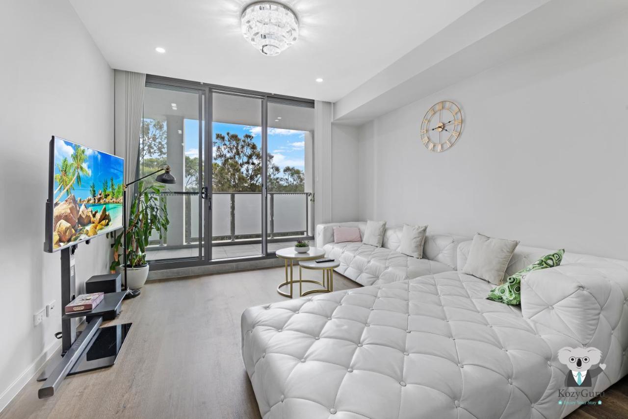 Kozyguru | | Kozy Style 2 Bed 2 Bath + Free Parking Wentworthville